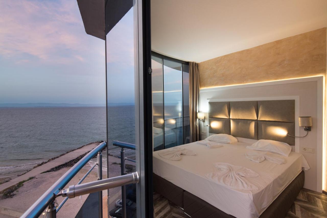 Sea View Triple S B Apartment เปาโมเรีย ภายนอก รูปภาพ
