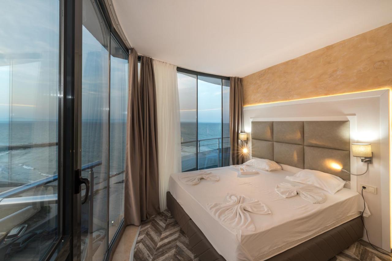 Sea View Triple S B Apartment เปาโมเรีย ภายนอก รูปภาพ