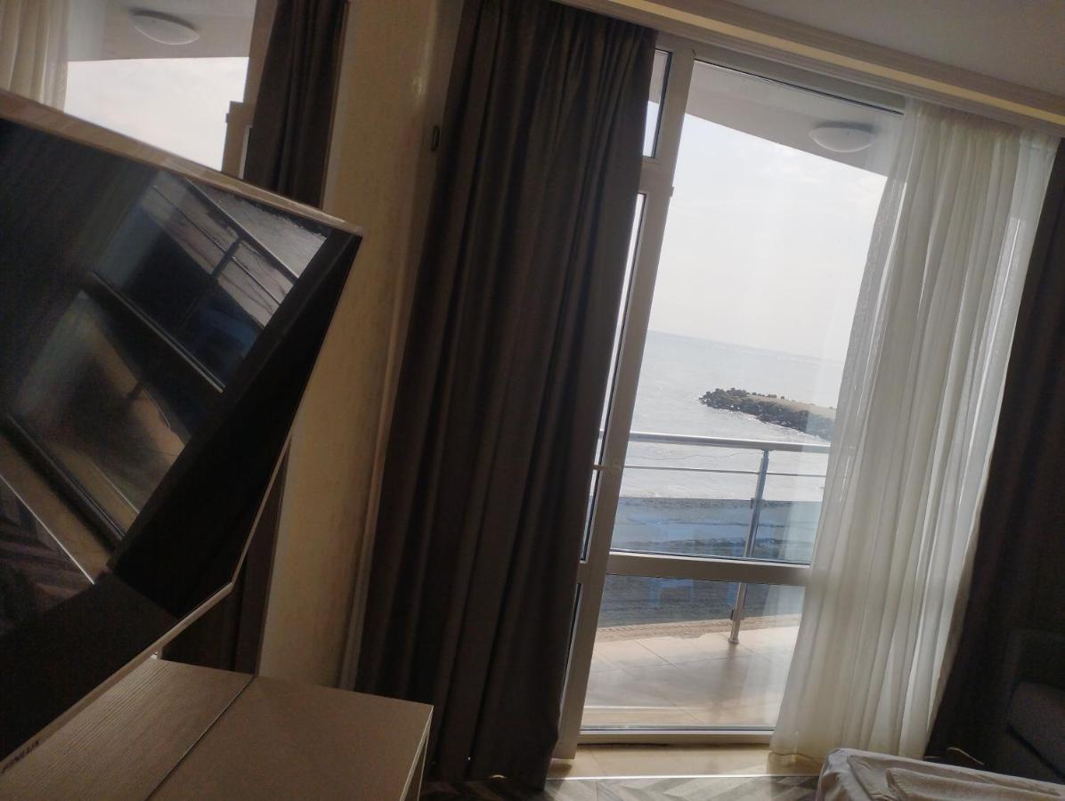 Sea View Triple S B Apartment เปาโมเรีย ภายนอก รูปภาพ
