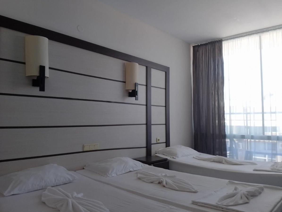 Sea View Triple S B Apartment เปาโมเรีย ภายนอก รูปภาพ