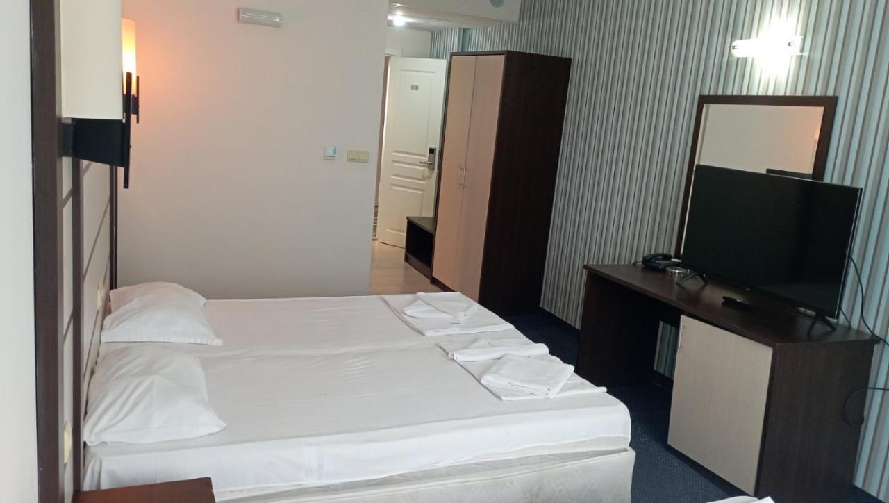 Sea View Triple S B Apartment เปาโมเรีย ภายนอก รูปภาพ